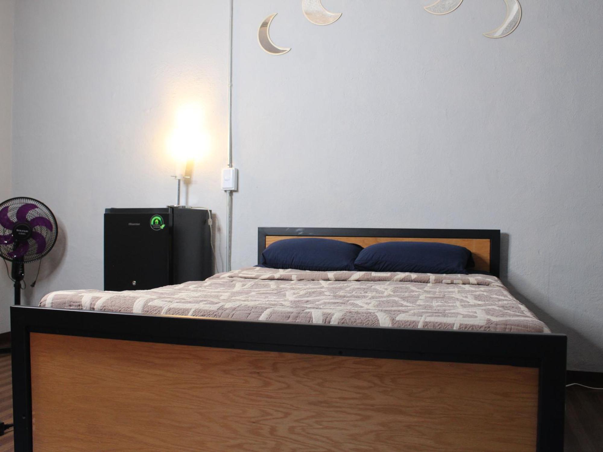 Hostal La Loteria Гвадалахара Экстерьер фото